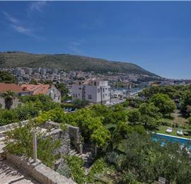 4 bedroom villa with pool in Lapad, Dubrovnik, sleeps 8